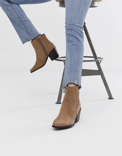 New Look western heeled boot in light brown