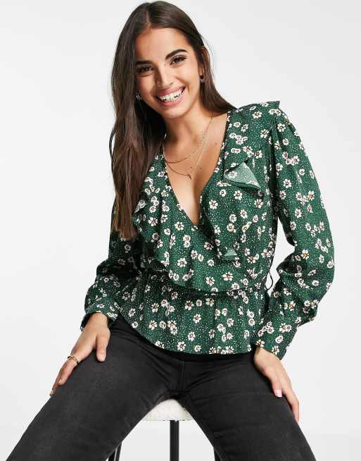 New Look – Wickelbluse in Grün mit Gänseblümchen