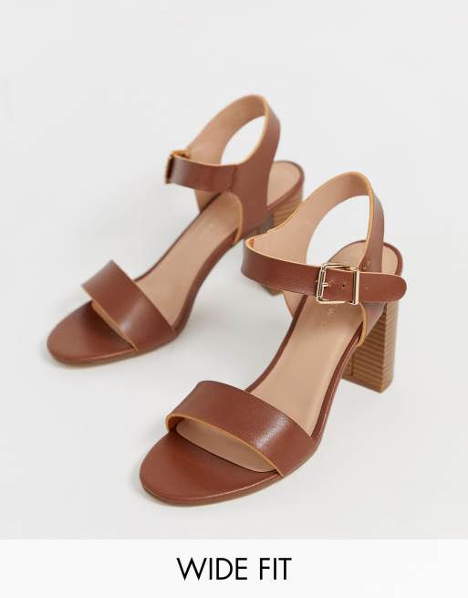 New Look – Wide fit – Bruna sandaler med blockklack