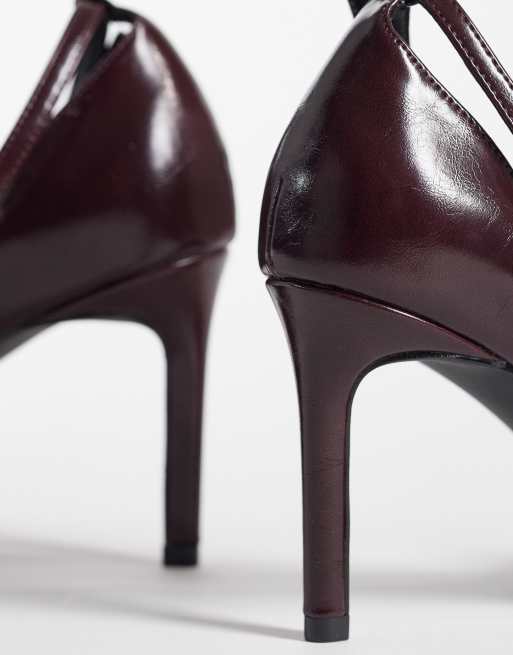 New Look Wide Fit buckle pointed toe heel in burgundy, 4 of 4
