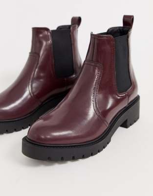 most comfortable mens chelsea boots