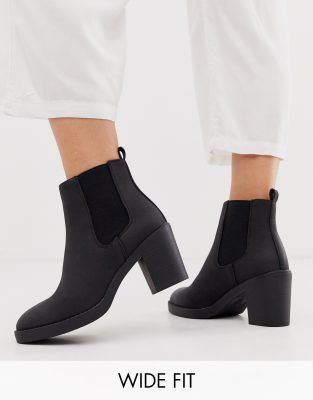 new look chunky heeled boot