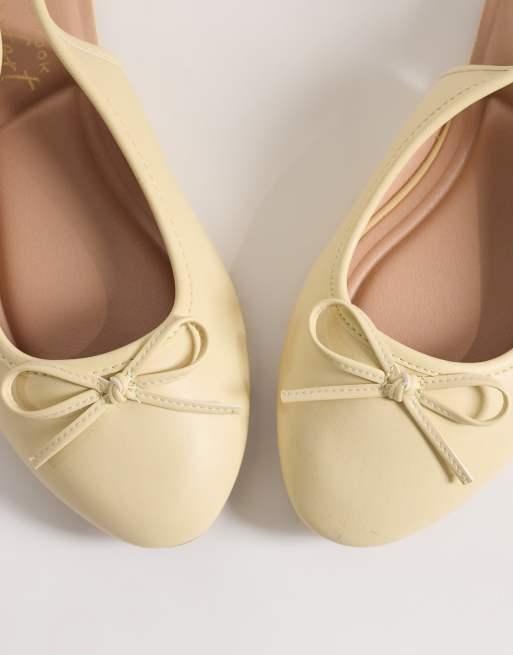 New Look Wide Fit faux leather slingback in yellow, 2 of 4