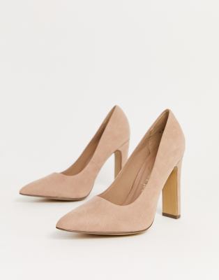 suede pointed shoes