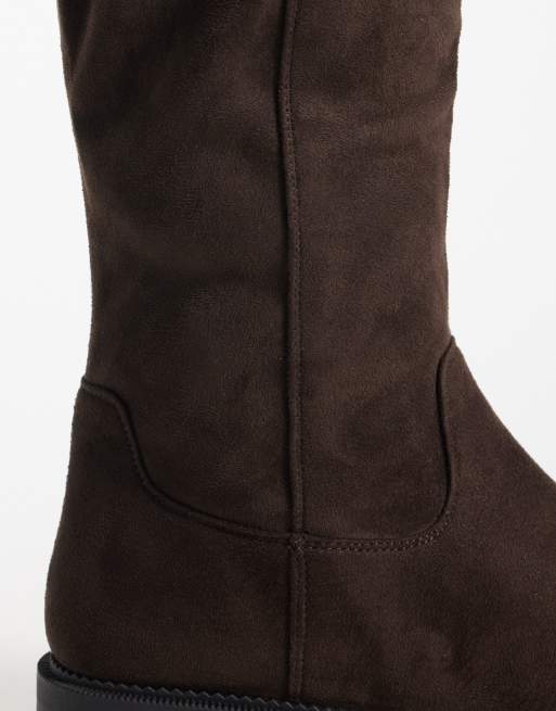 New Look Wide Fit faux suede pull on riding boot in dark brown, 3 of 4
