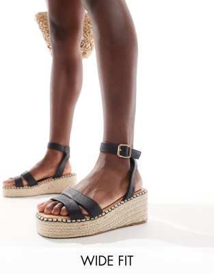New Look Wide Fit New Look Wide Fit flatform sandal in black