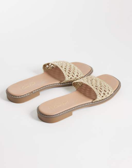New Look Wide Fit – Guldfärgade, vävda sandaler med bred passform, 4 av 4
