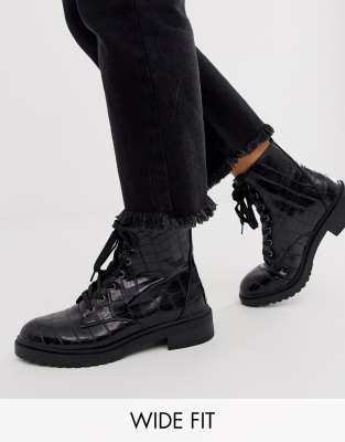 new look wide fit lace up flat hiker boot in black