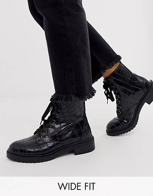 New Look wide fit lace up flat hiker boot in black