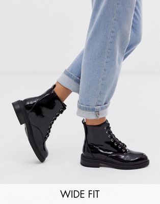New Look Wide Fit lace up flat hiker boots in black | ASOS