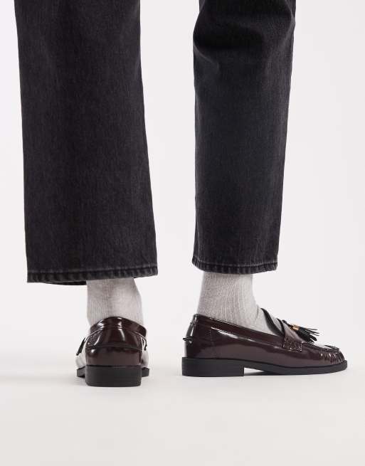New Look Wide Fit – Loafer in Burgunderrot mit Quaste, weite Passform, 3 von 4