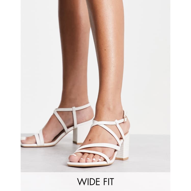 New Look Wide Fit Sandalen met bandjes en hak in wit Cra wallonieShops