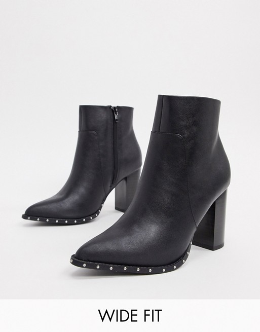 New Look Wide Fit studded trim boots in black