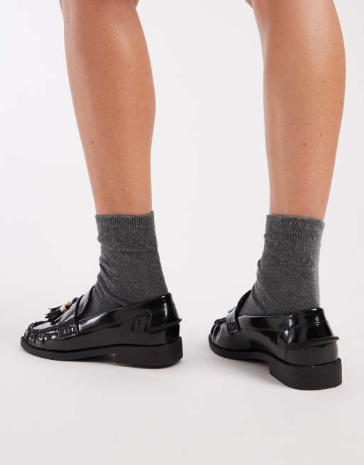 New Look Wide Fit tassel ruched loafer in black patent, 3 of 4