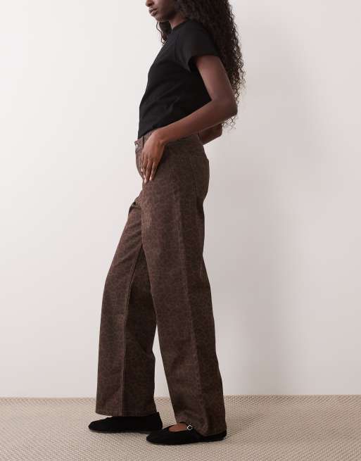 New Look wide leg jeans in brown leopard, 2 of 5