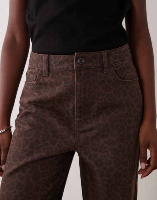 New Look wide leg jeans in brown leopard, 4 of 5
