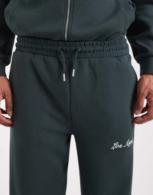 New Look wide leg joggers co-ord in dark green, 2 of 5