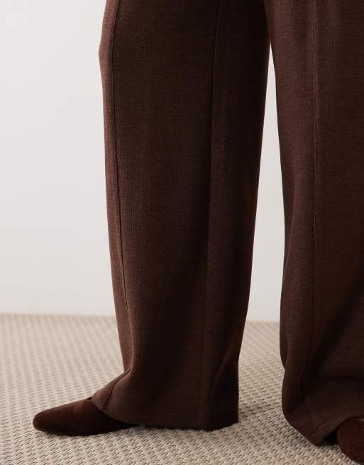 New Look wide leg knitted trouser co-ord in dark brown, 4 of 5