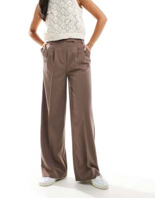 New Look New Look wide leg tailored trousers in mink-Brown