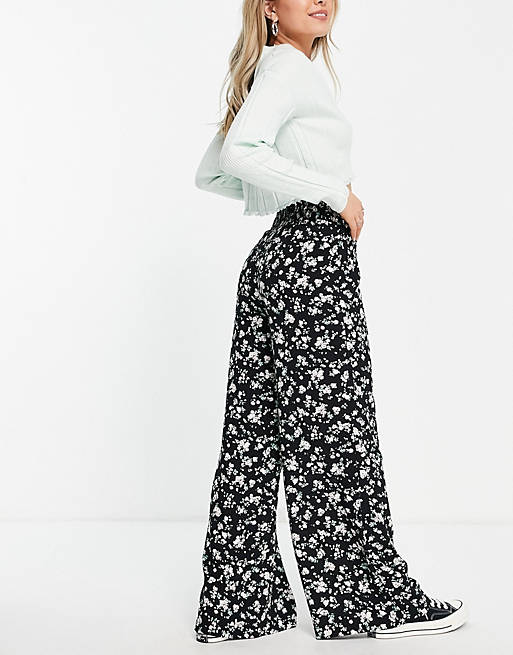 New Look wide leg trouser in black floral