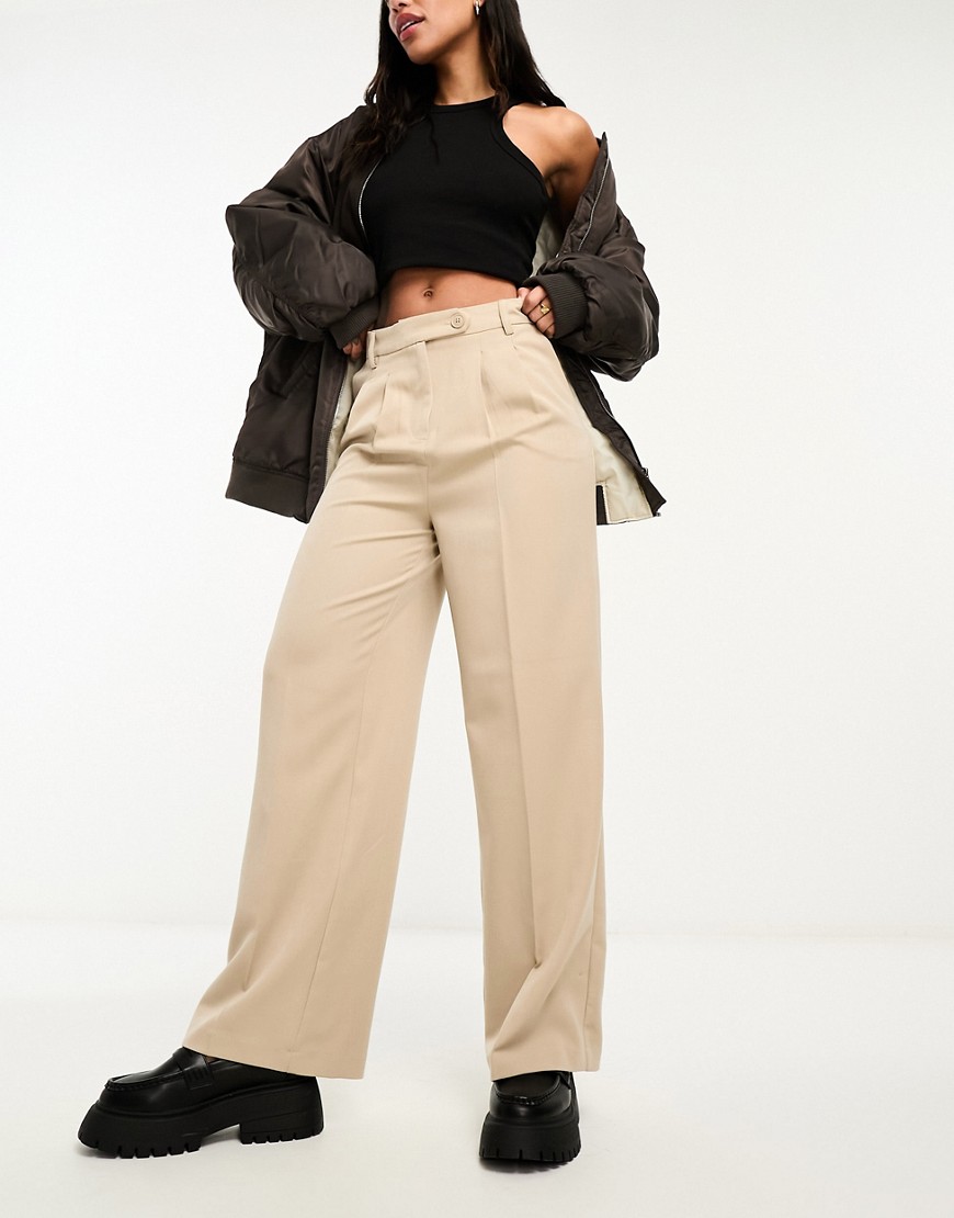 New Look wide leg trousers in stone-Neutral