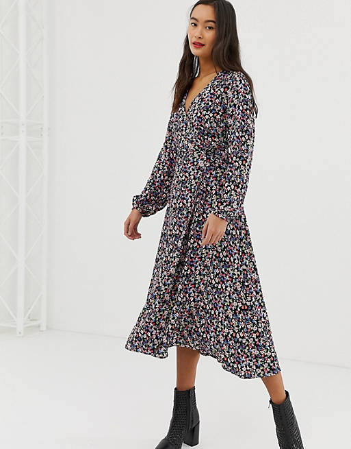 New Look wrap dress in floral pattern