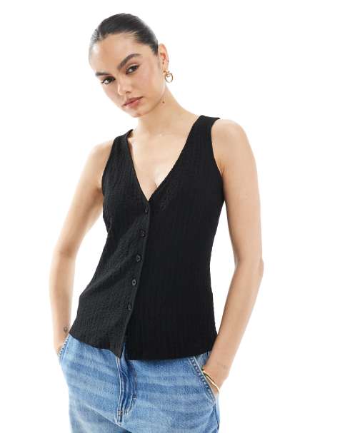 New Look crinkle jersey button front waistcoat in black