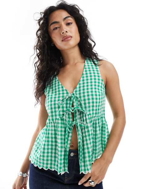 New Look gingham short sleeve tie front shell top in green