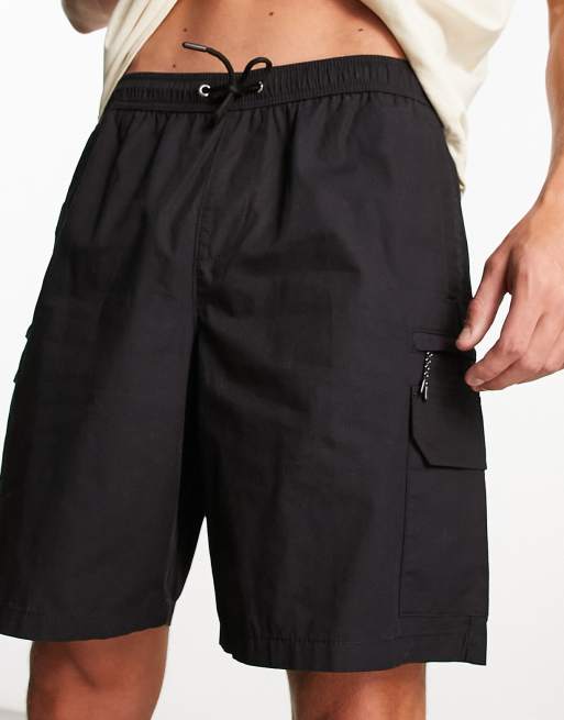 Mens shorts with zipper on sale pockets