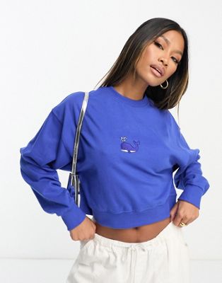 New Love Club cropped sweater with whale embroidery in blue