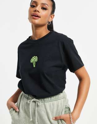 New Love Club embroidered broccoli graphic T-shirt in oversized fit-Black