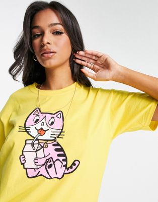 New Love Club oversized t-shirt with cat graphic in yellow
