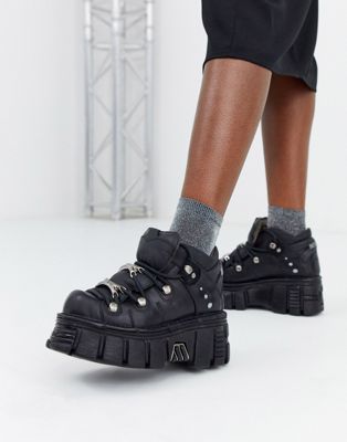 New Rock - Sneakers stringate in pelle con suola spessa nere | ASOS