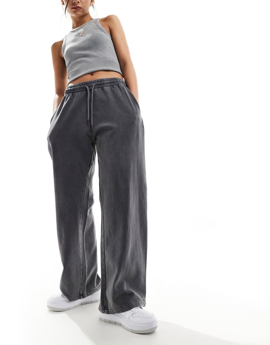 NewLook wide leg jogger in...