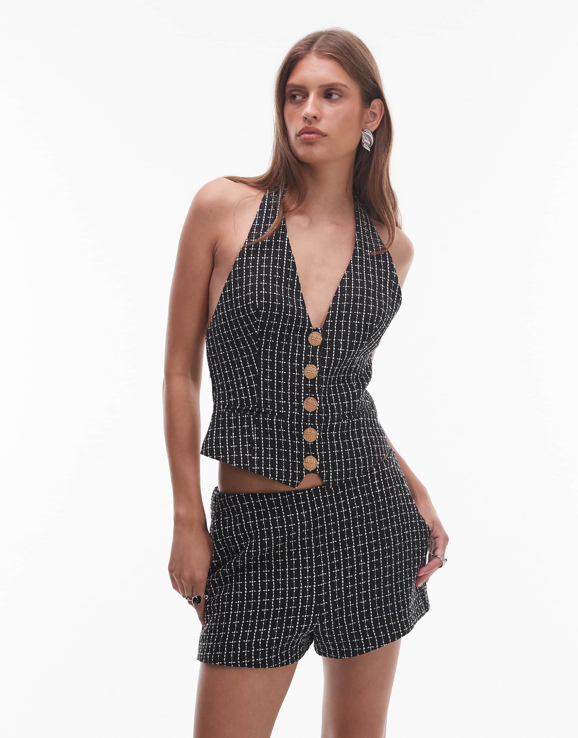 nia andre boucle shorts in black