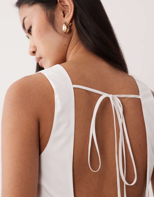 NIA Highland v-neck mini dress in white , 4 of 4