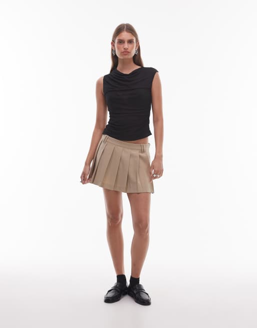NIA Marge short sleeve top in black, 2 of 4