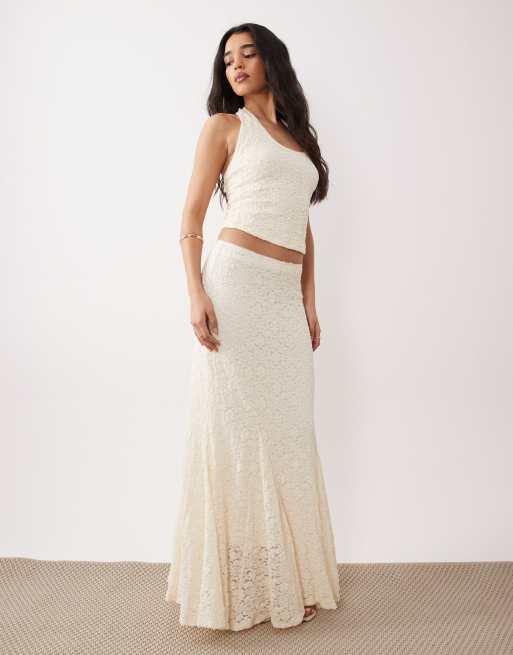 NIA Olive halter neck lace top in ivory, 2 of 4