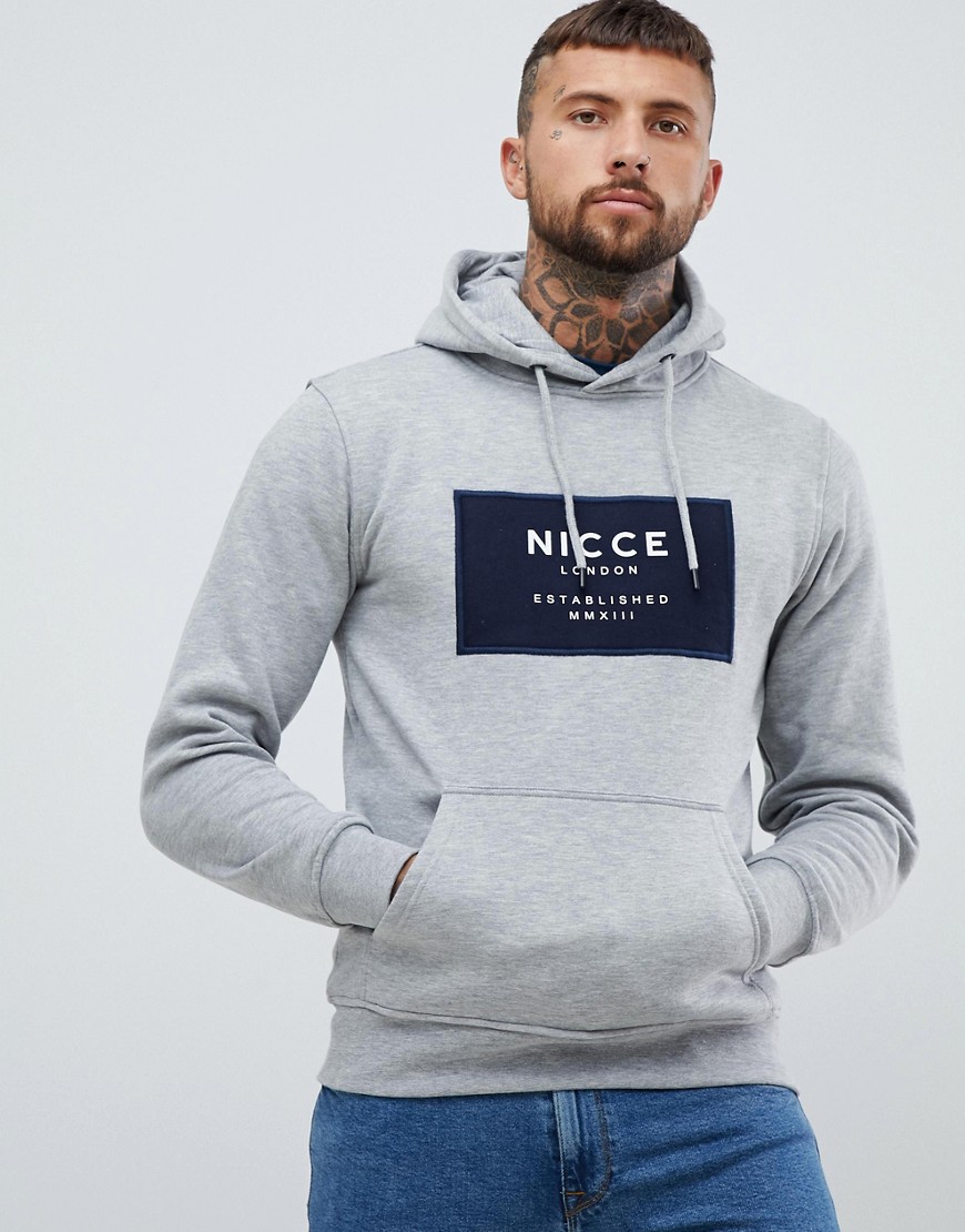 Nicce — Grå hættetrøje med logo