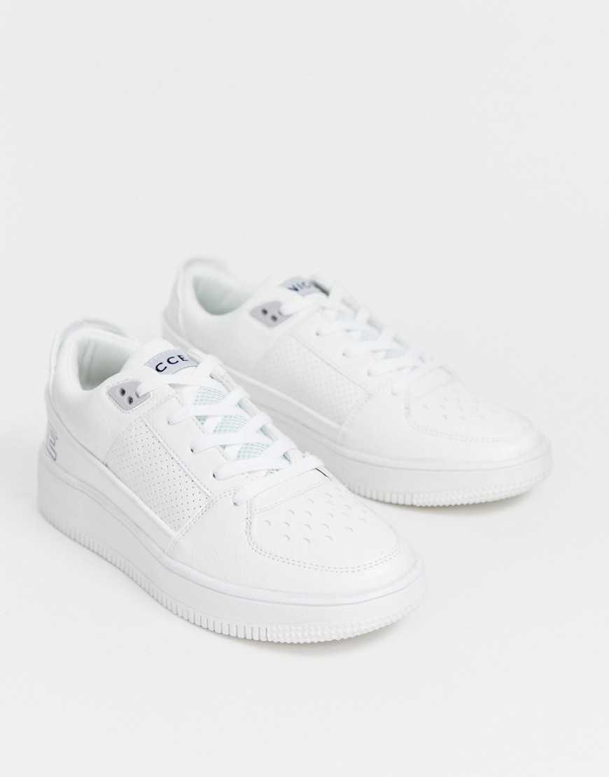 Nicce kendrick trainer in white with logo