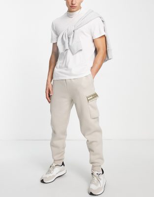 leg pocket joggers