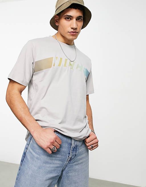 T-Shirts & Vests Nicce omaze chest print t-shirt in white 