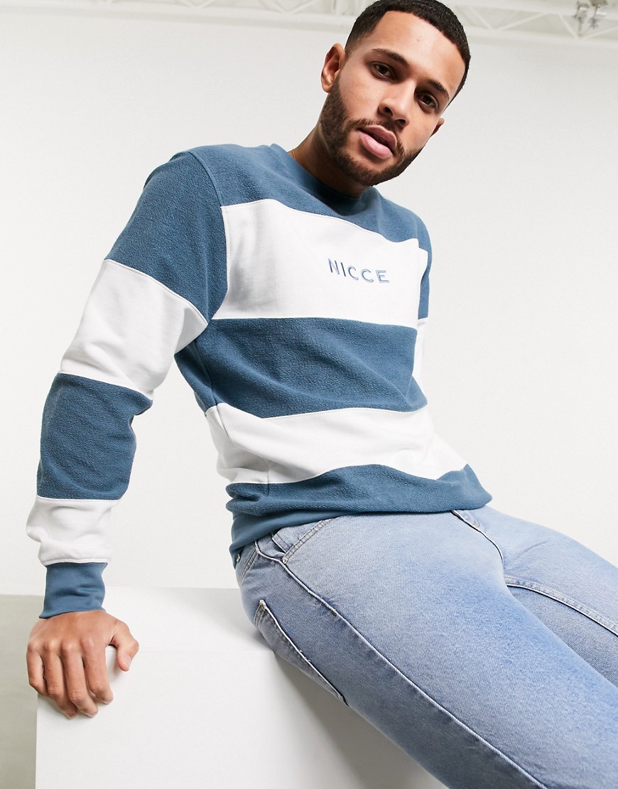 Nicce - Striva - Gestreept sweatshirt in blauw