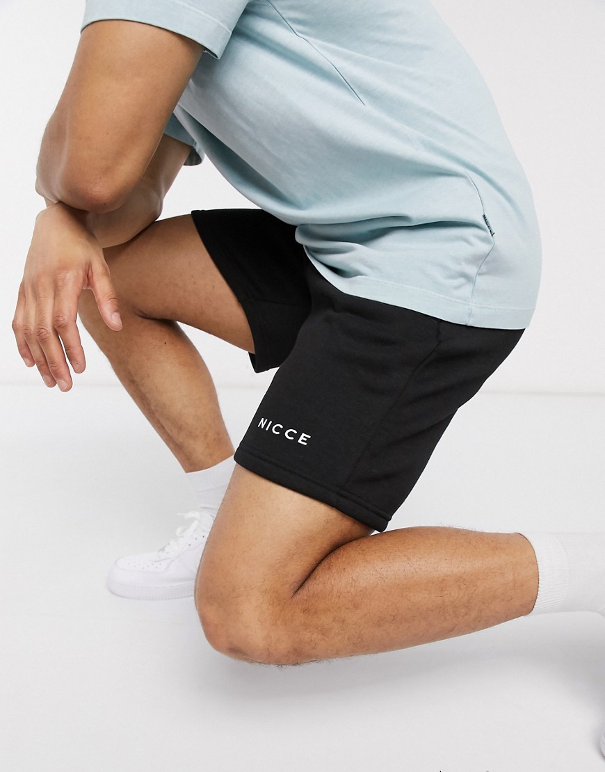 Nicce – Svarta shorts med logga