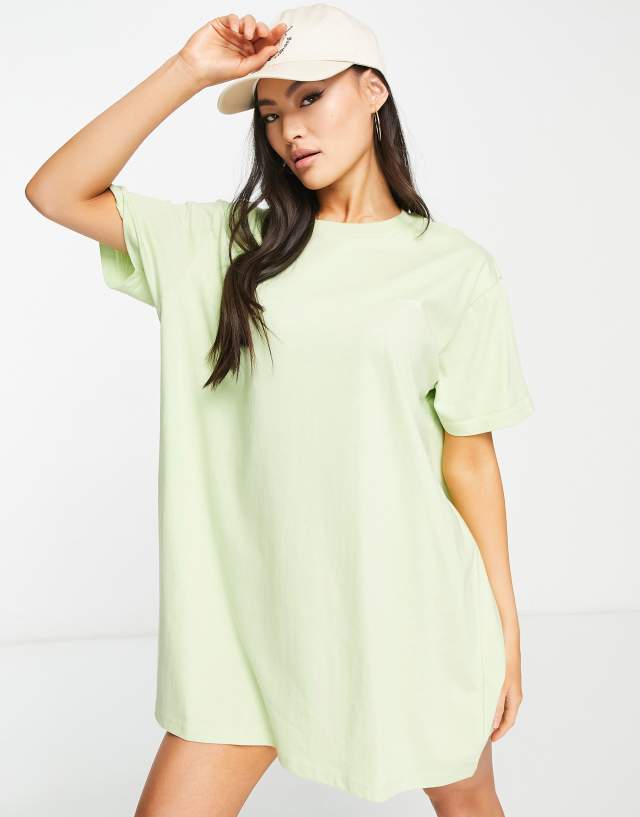 Night Addict - baddie oversized t-shirt dress in lime