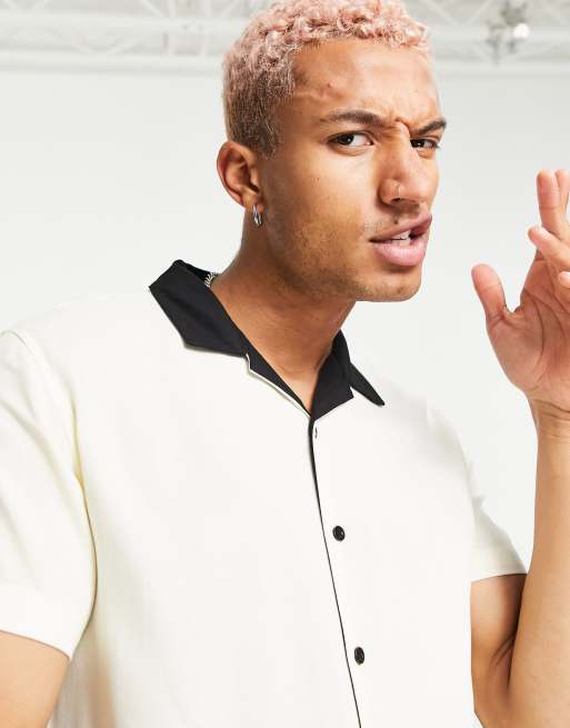 Night Addict - Chemise à manches courtes et col cubain avec imprimé discret - Crème, 4 de 4