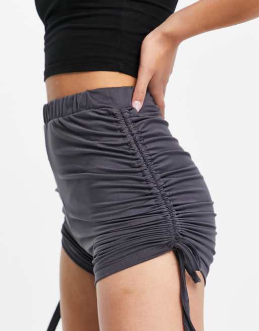 Night Addict - Gerimpelde leggingshort met strikbandjes in grijs, 2 van 4