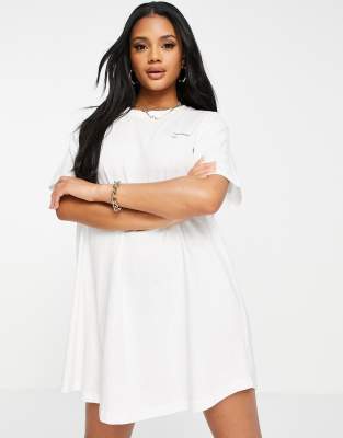 white slogan t shirt dress