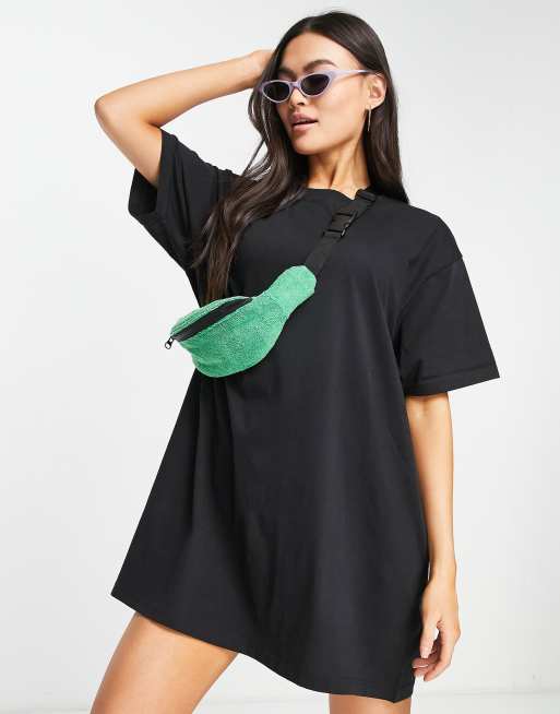 T shirt dress 2025 with bum bag