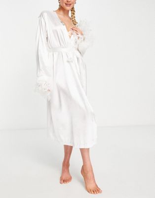 Night bride satin robe with faux feather trim in white